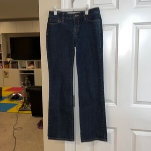 Dark denim Curvy boot jeans from Ann Taylor loft. Size 4